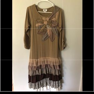 Dainty Jewells Size Small Dress